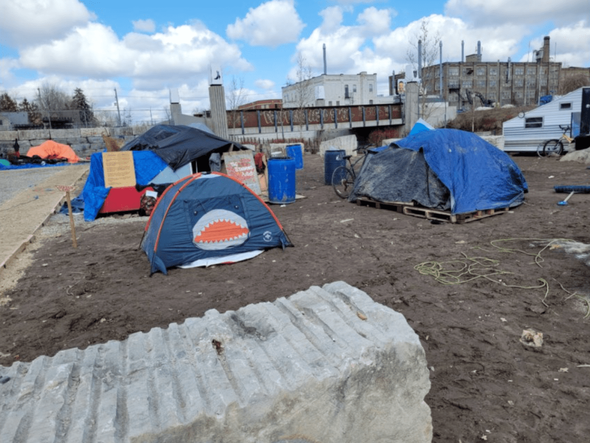 The Victoria and Weber encampment